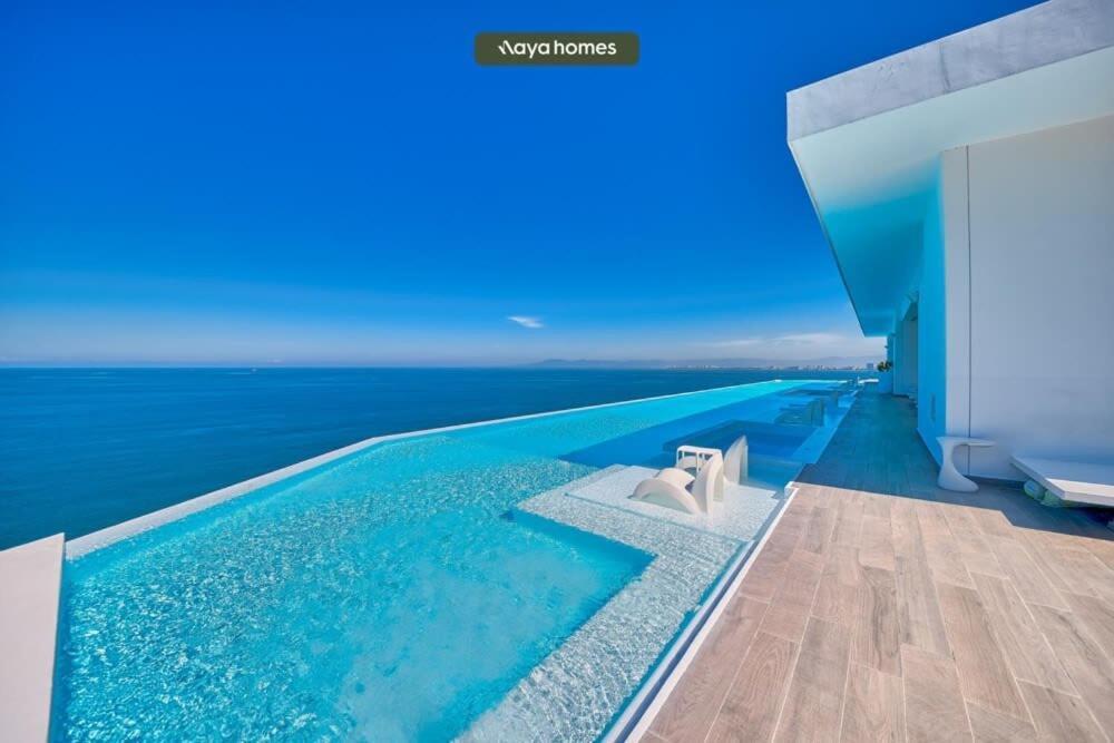 Luxury 1br With View - Jacuzzi - King Bed *