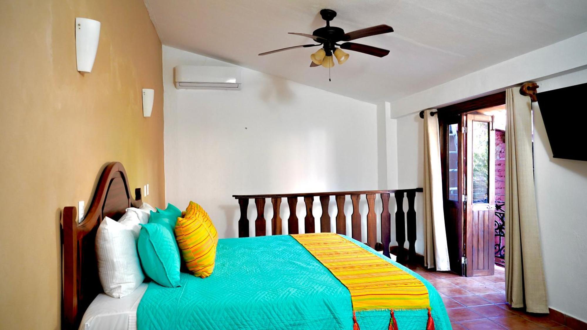 Bed & Breakfast Pueblo Real Boutique Puerto Vallarta
