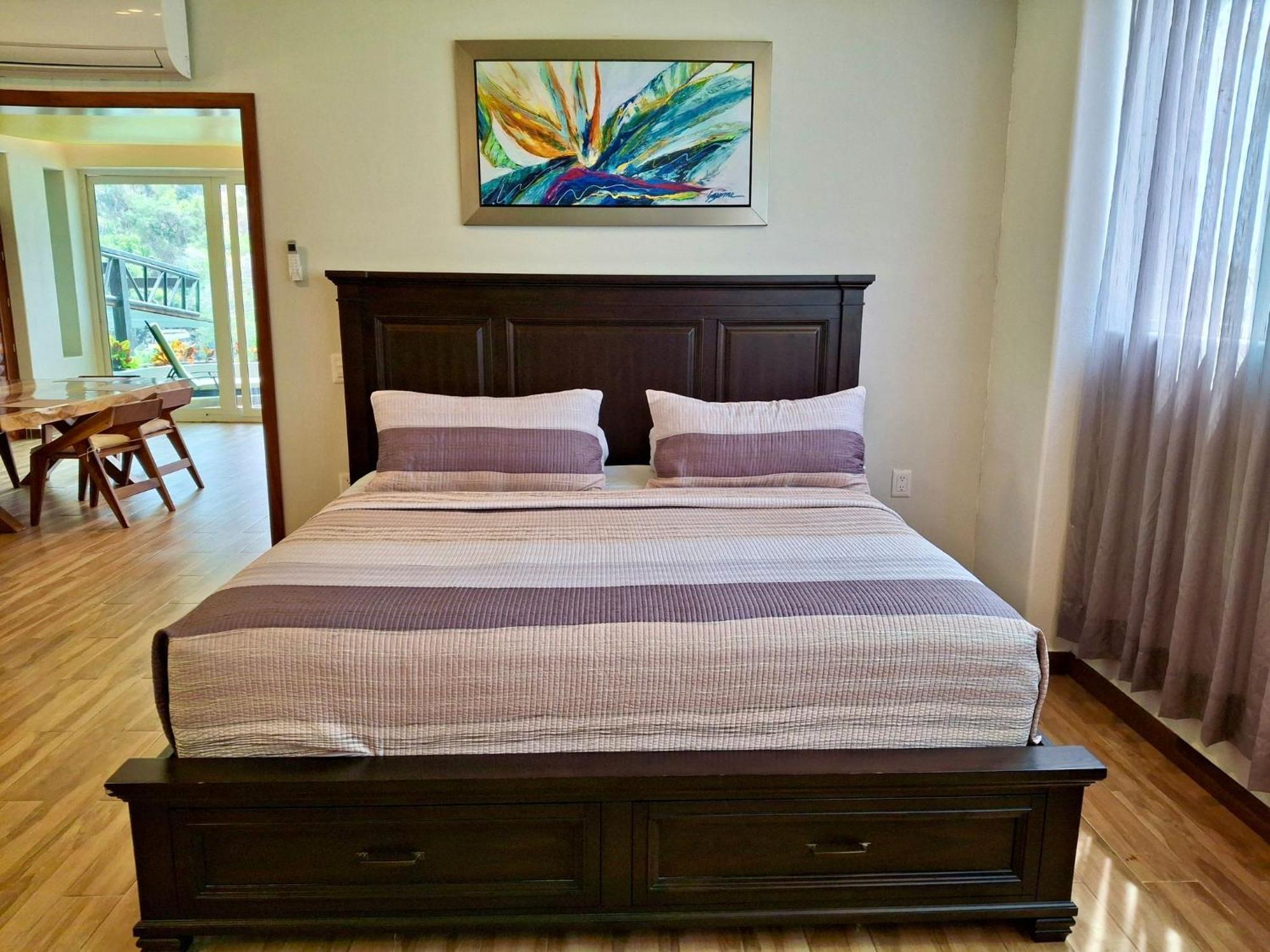 Luxury Frontage For Rent Villa
