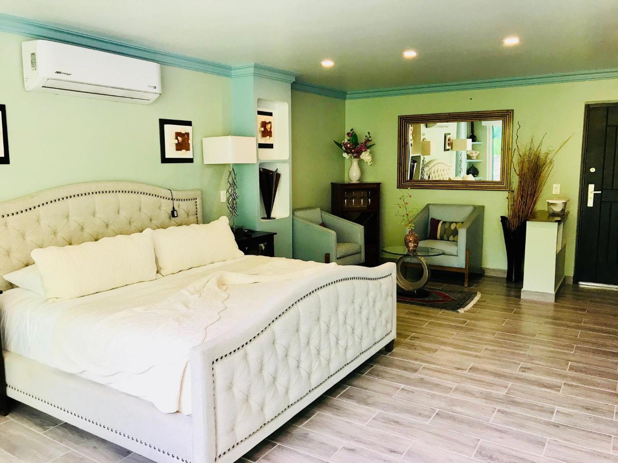 Villa Luxury Frontage For Rent *