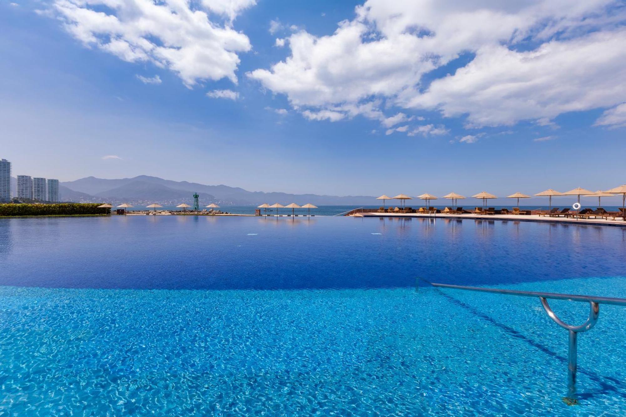 Capitalia Tres Mares Residences & Marina *