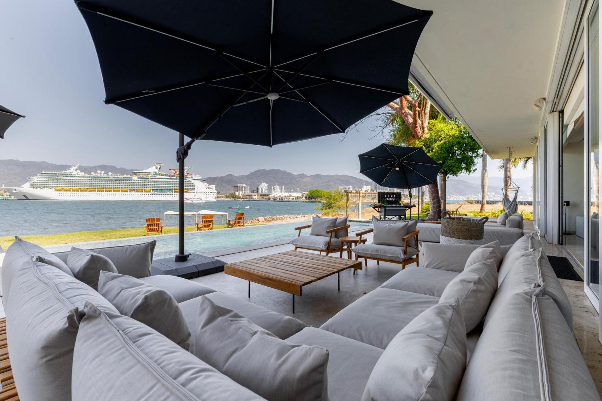 Capitalia Tres Mares Residences & Marina Apartahotel