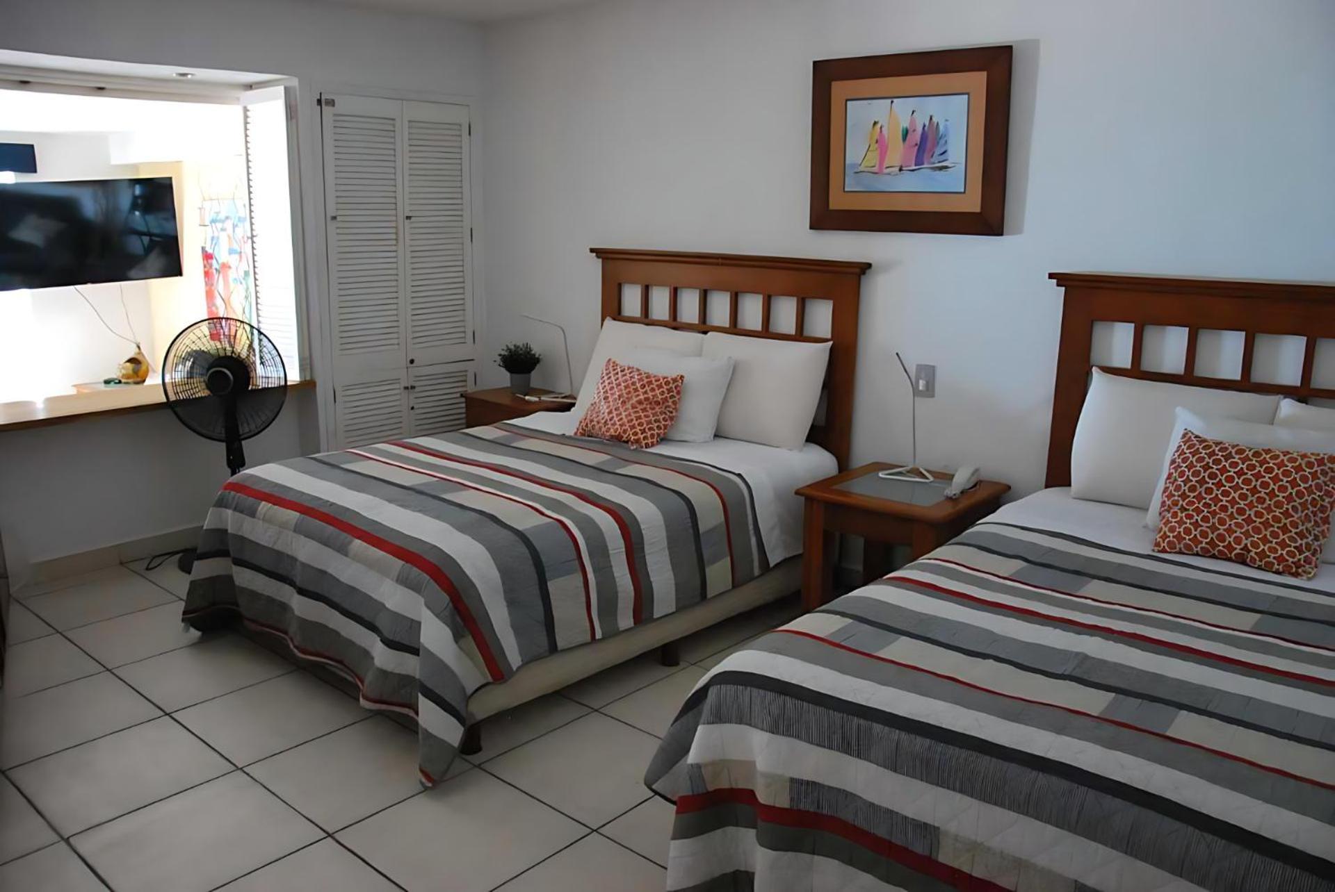 Beachfront Beside La Isla Mall Apartamento