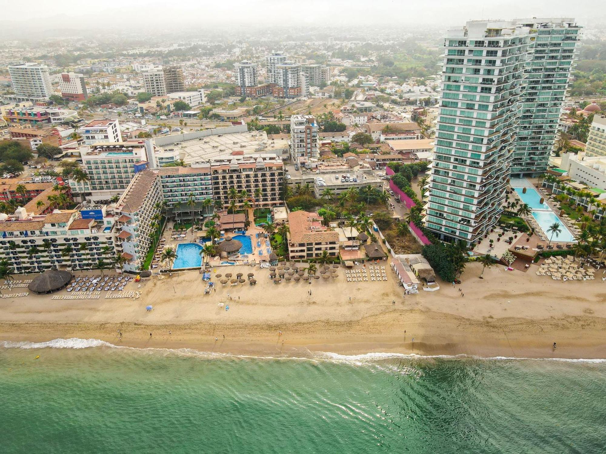 Apartment 3 Adults Or 2 Adults 2 Kids 1 Block From Ocean Puerto Vallarta