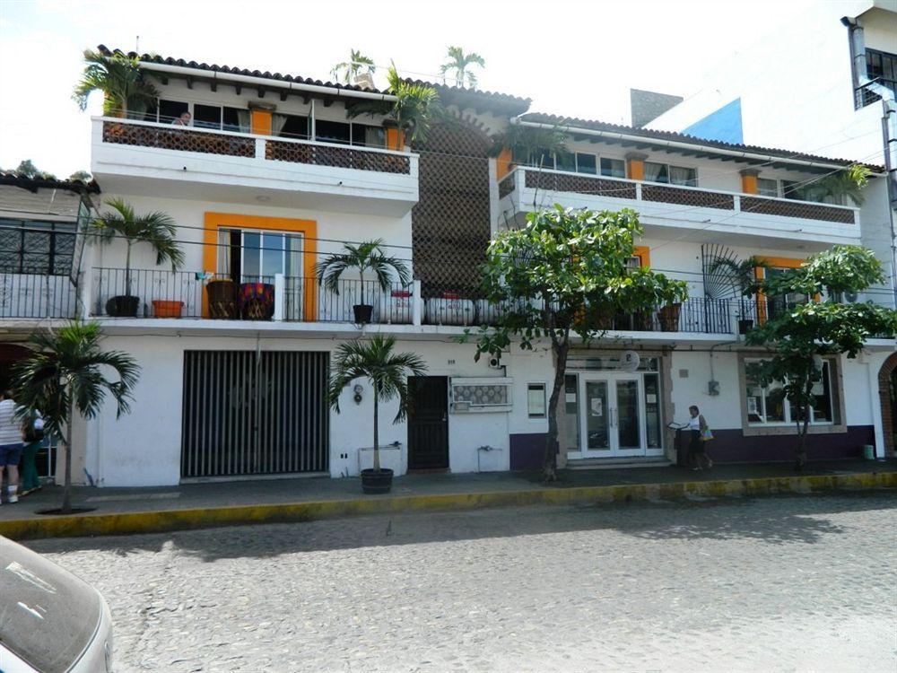 La Iguana Vallarta Lgbt Adults Only - Romantic Zone - Party Clubbing Street Hotel Puerto Vallarta