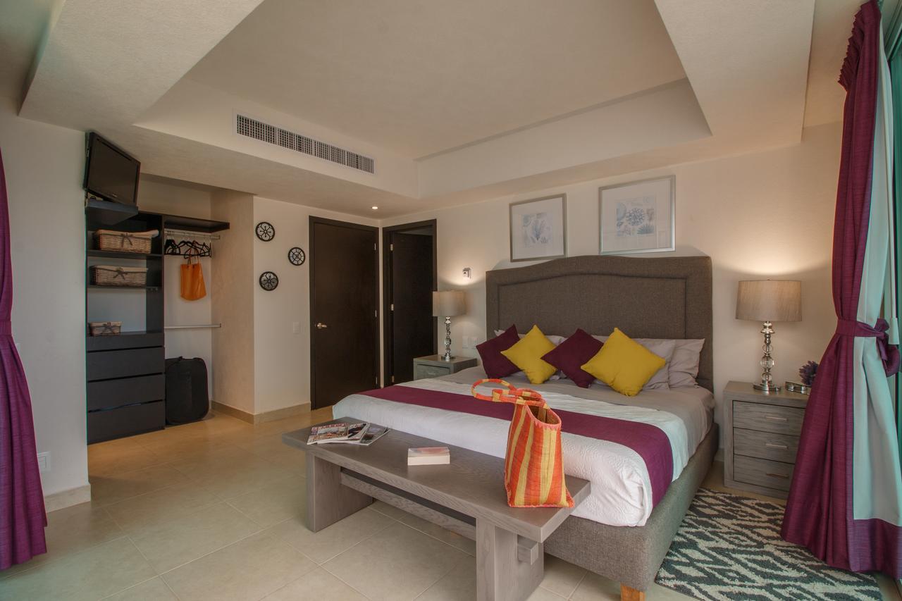 Apartment 910-3000 Grand Venetian P.v. Puerto Vallarta