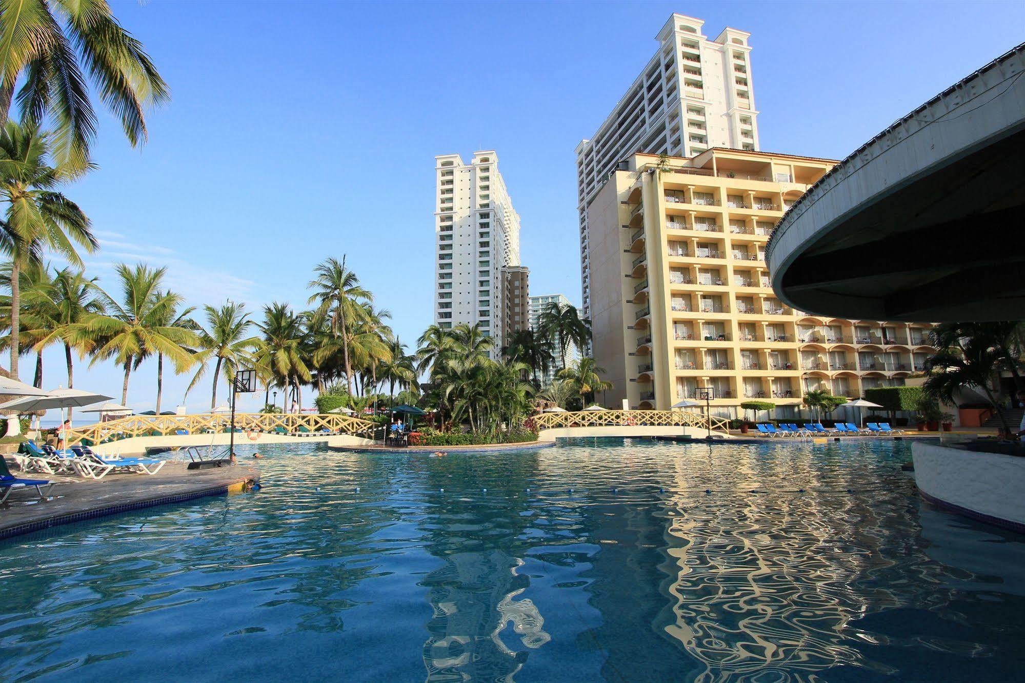 Sea River Tower 132 Apartment *
