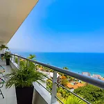 Penthouse Gardenias