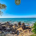 Luxury 3 Bedroom Condo - Beachfront - Multiple Pools