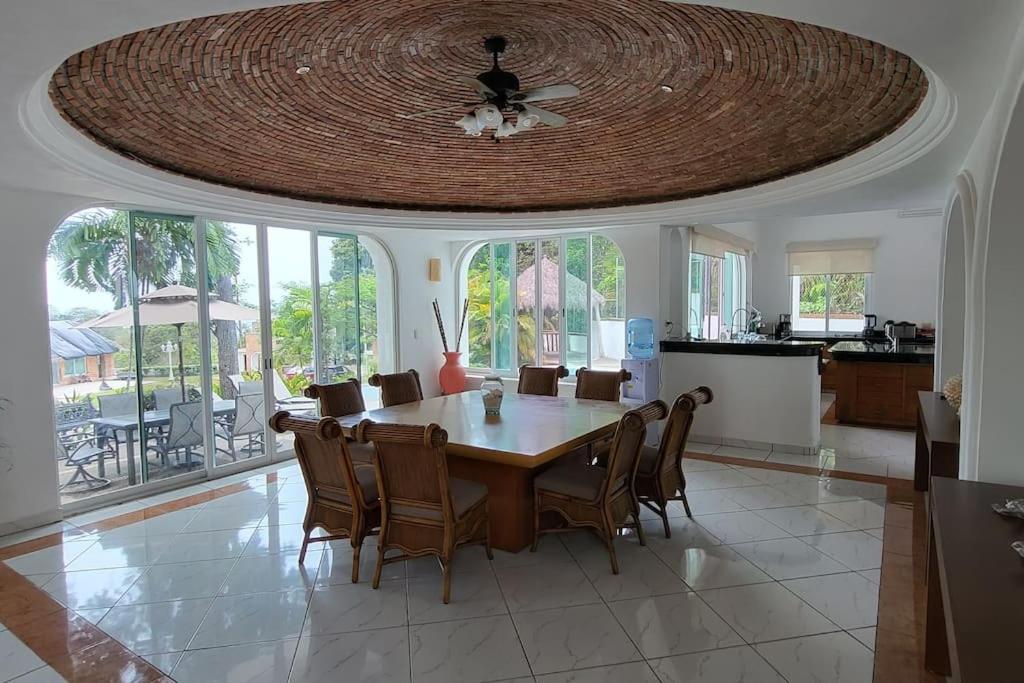 Villa Martha Garza Blanca - Heated Pool, Chef & Full Staff Included