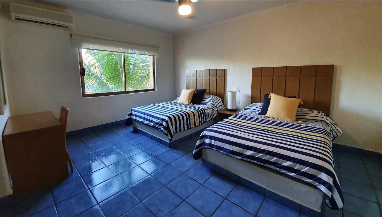 Tules - Huge Beachfront In An Amazing Location Apartamento *