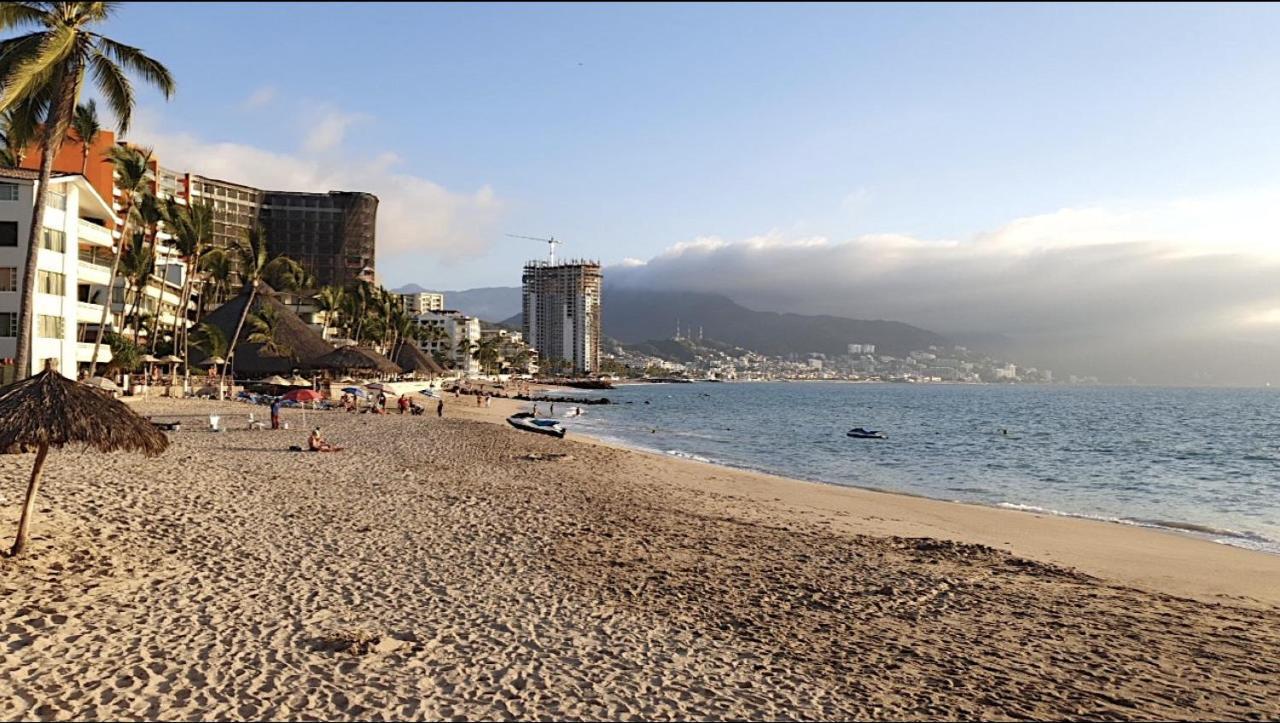 Tules - Huge Beachfront In An Amazing Location Apartamento Puerto Vallarta