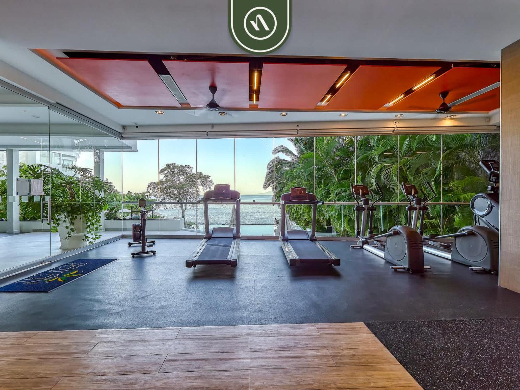 Luxury 3 Bedroom - Beachfront - Multiple Pools Apartment Puerto Vallarta