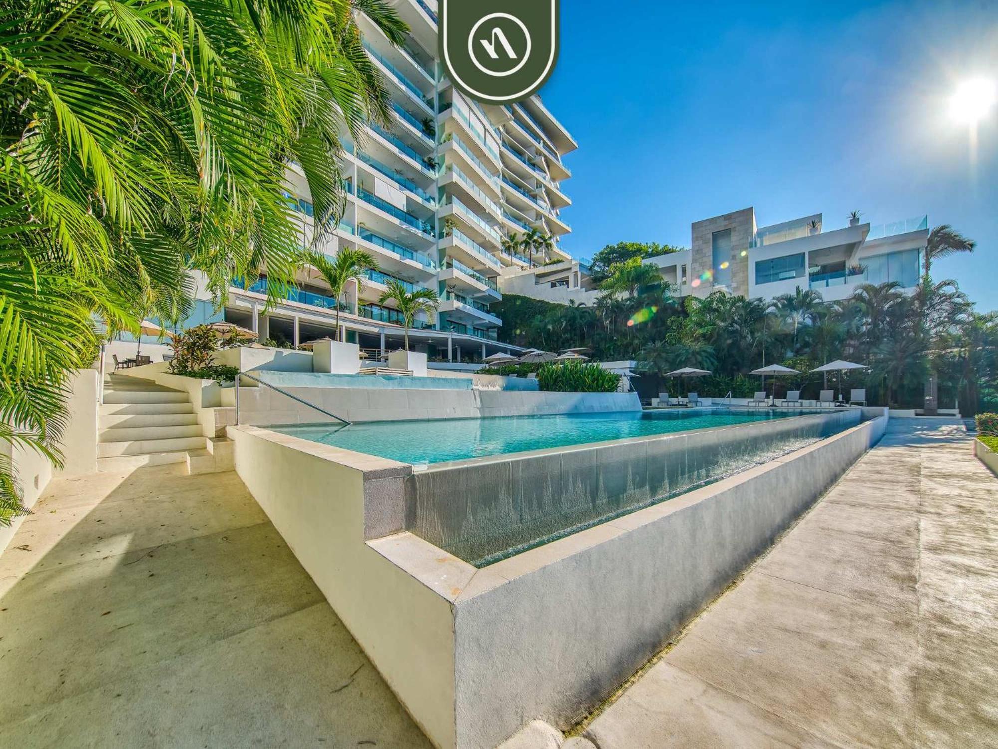Apartment Luxury 3 Bedroom - Beachfront - Multiple Pools Puerto Vallarta