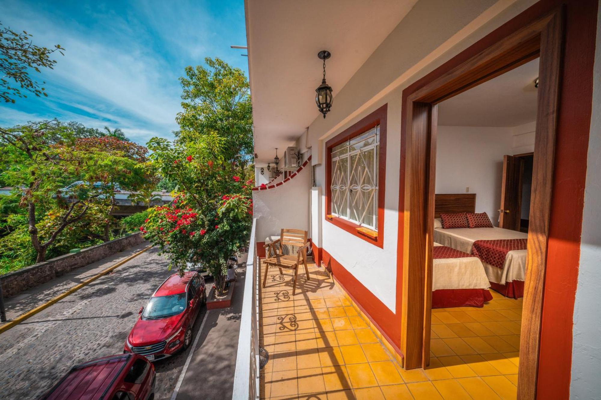 Hotel Encino Malecón Centro 3*