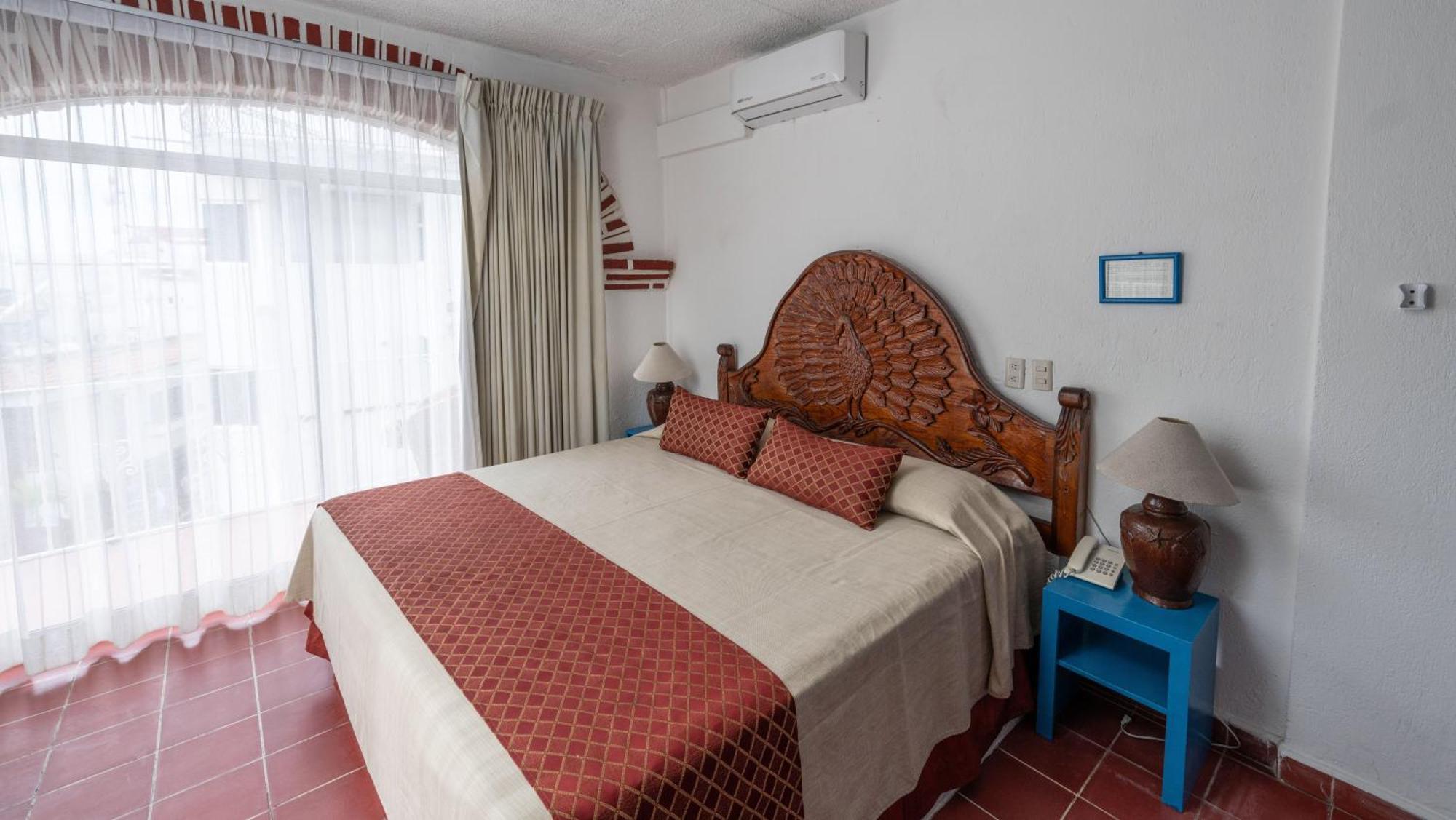 Hotel Encino Malecón Centro 3*