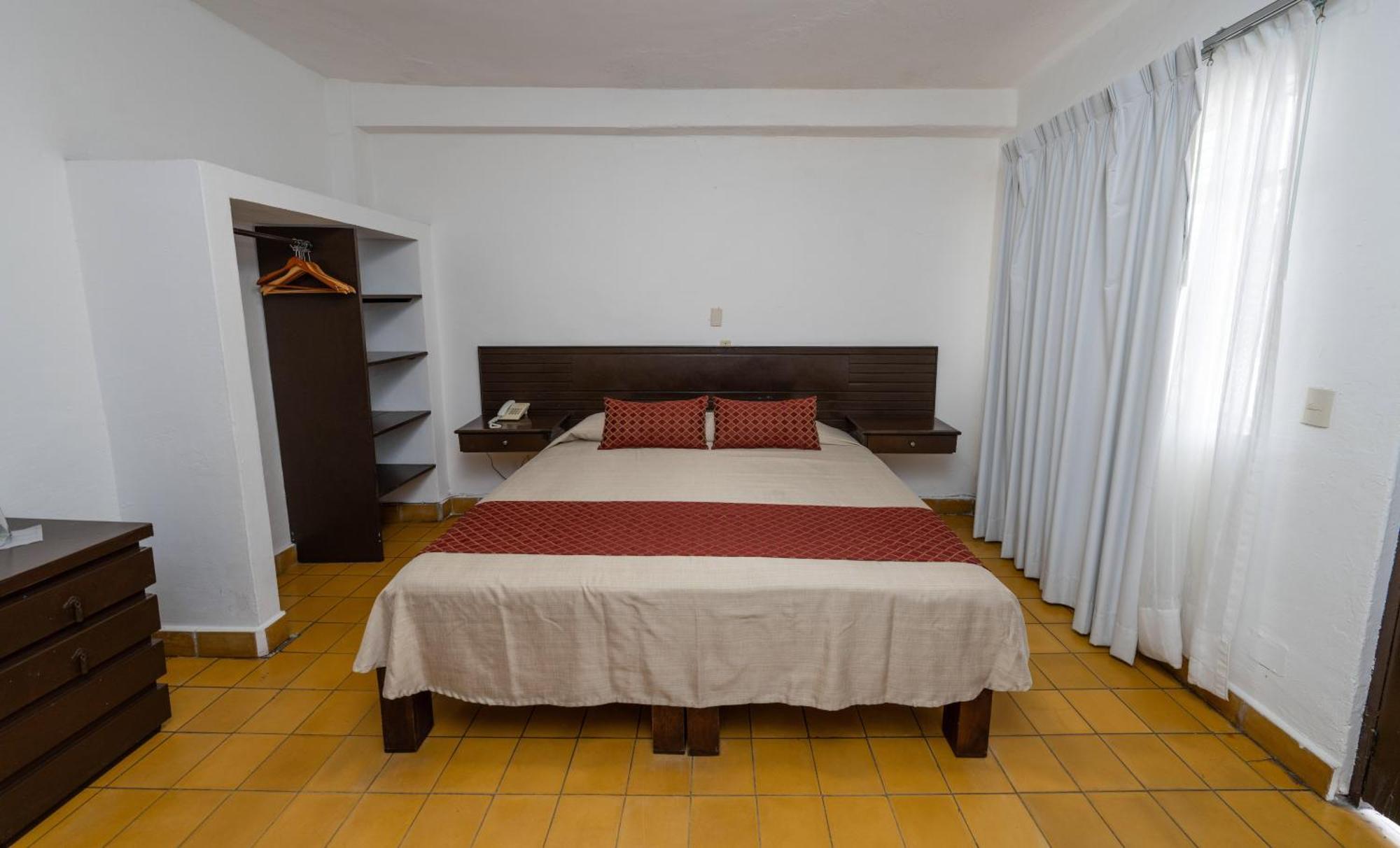 Encino Malecón Centro Hotel 3*