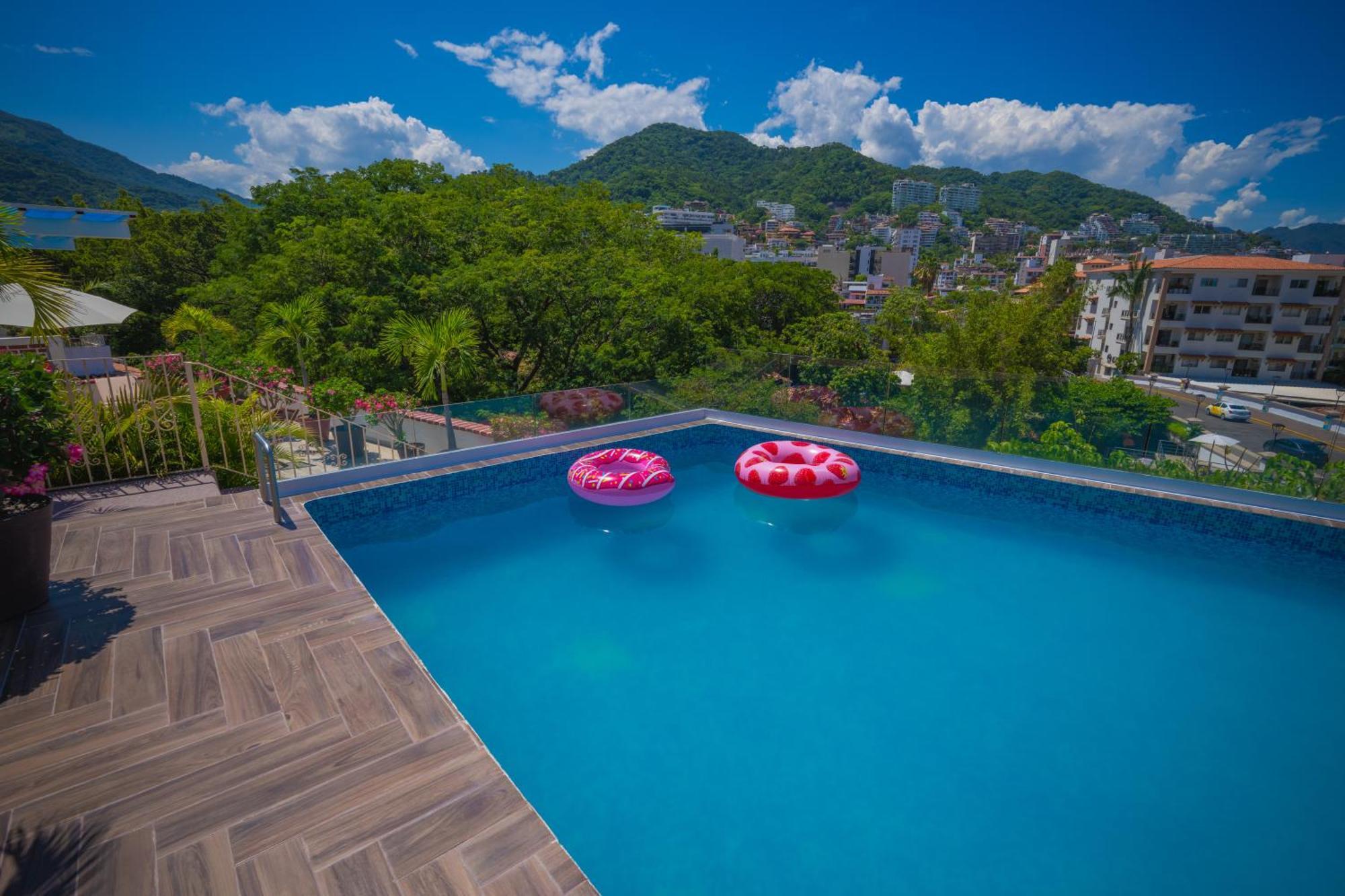 Encino Malecón Centro Puerto Vallarta