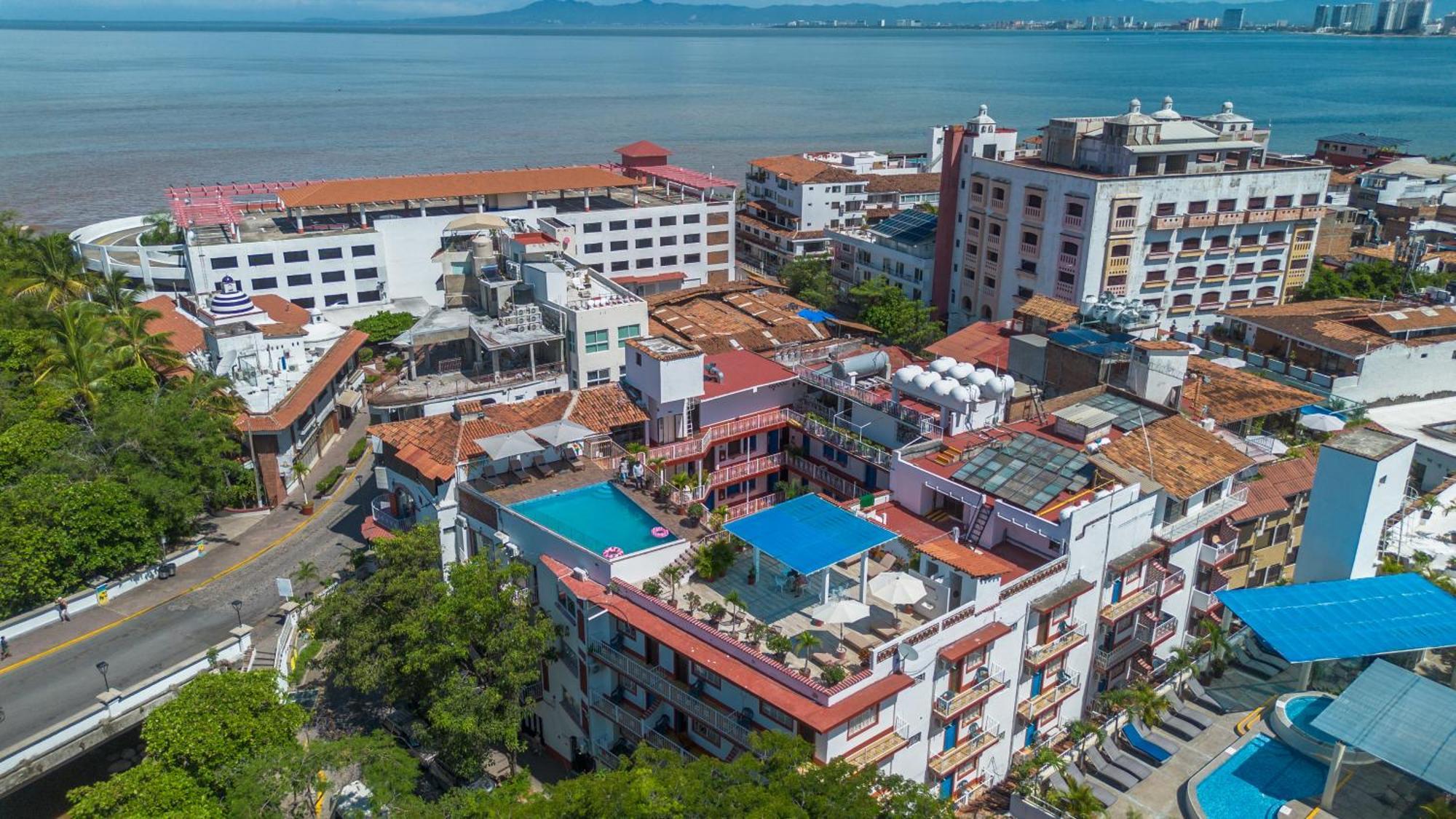 Hotel Encino Malecón Centro 3*