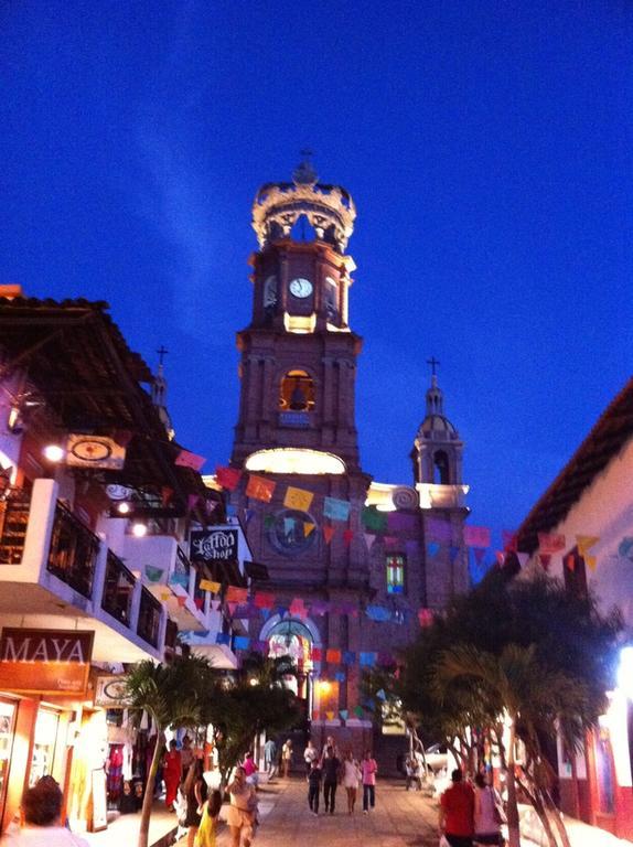 Icon - Puerto Vallarta *
