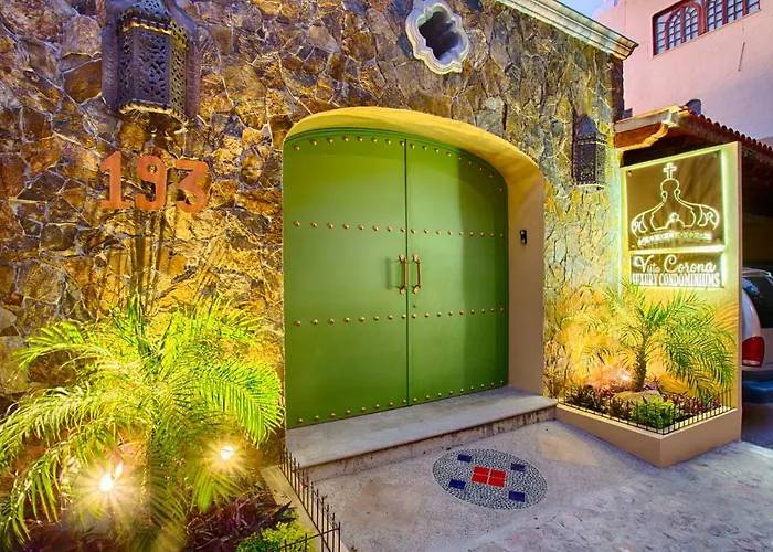 Vista Corona Luxury Condominiums