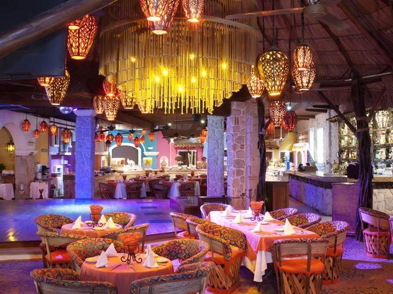 Playa Arcos Hotel 4*