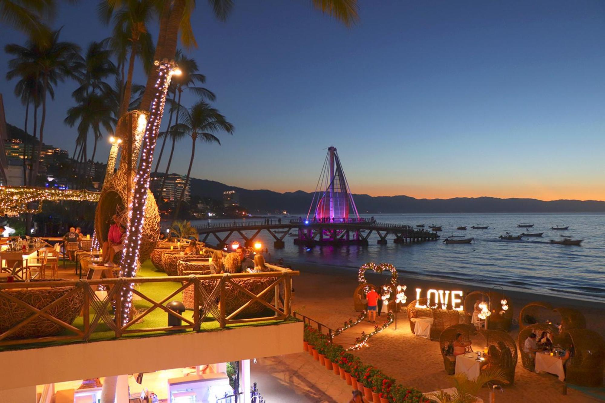 Playa Arcos Hotel