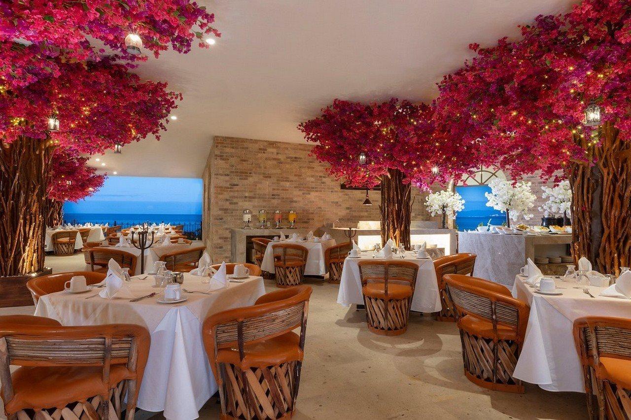 Playa Arcos Hotel