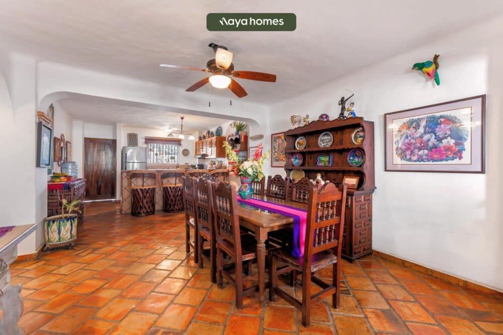 Apartment Ocean View 2br Condo-balcony-beach-pool