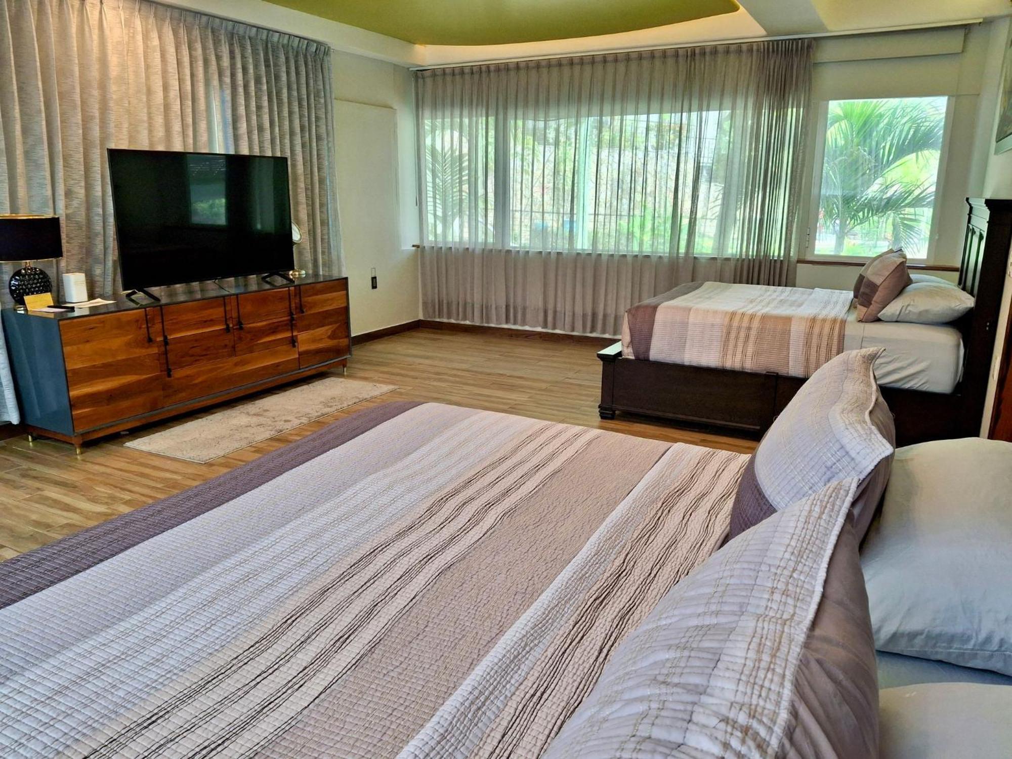 Luxury Frontage For Rent *