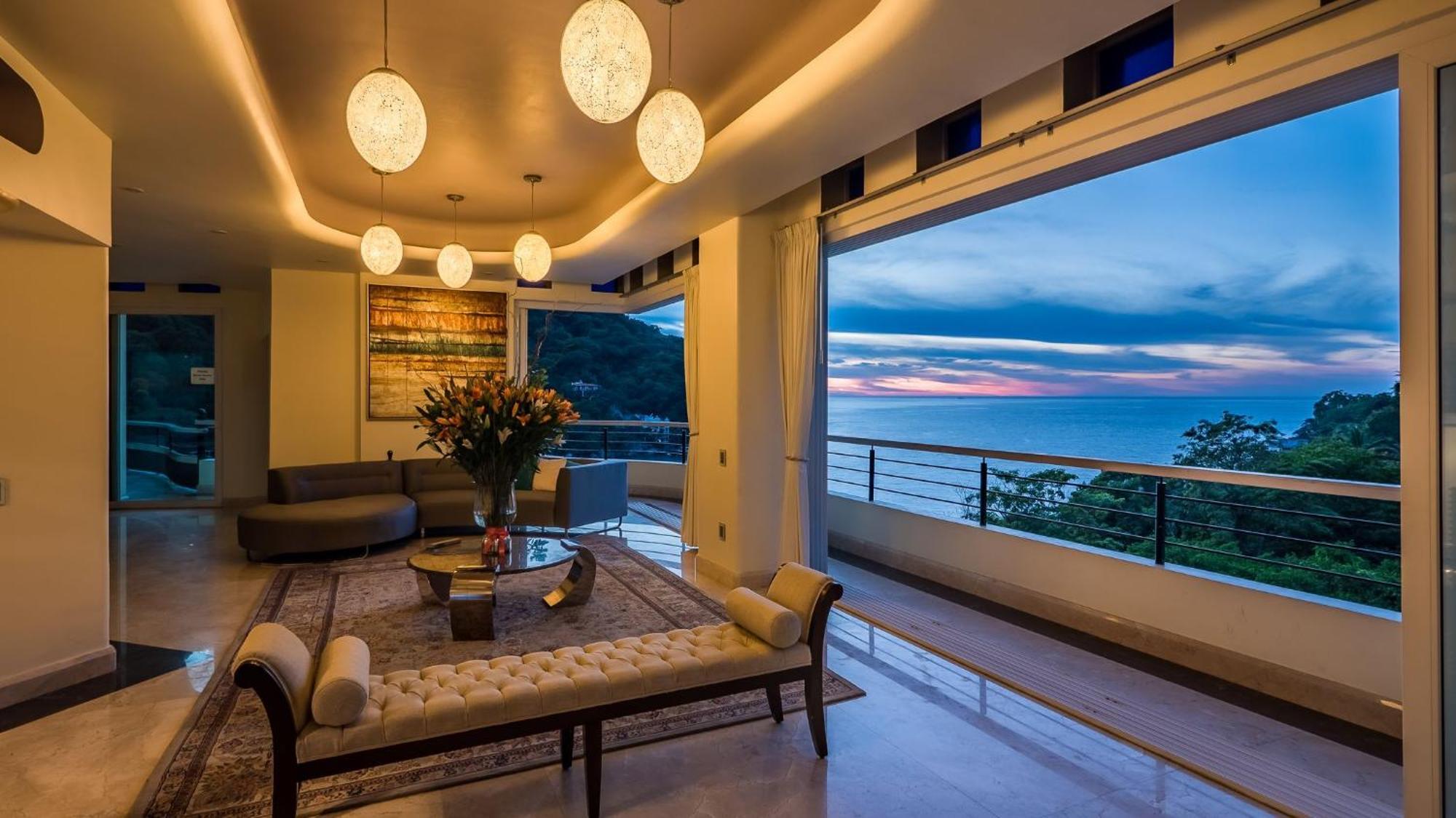 Luxury Frontage For Rent Villa Puerto Vallarta